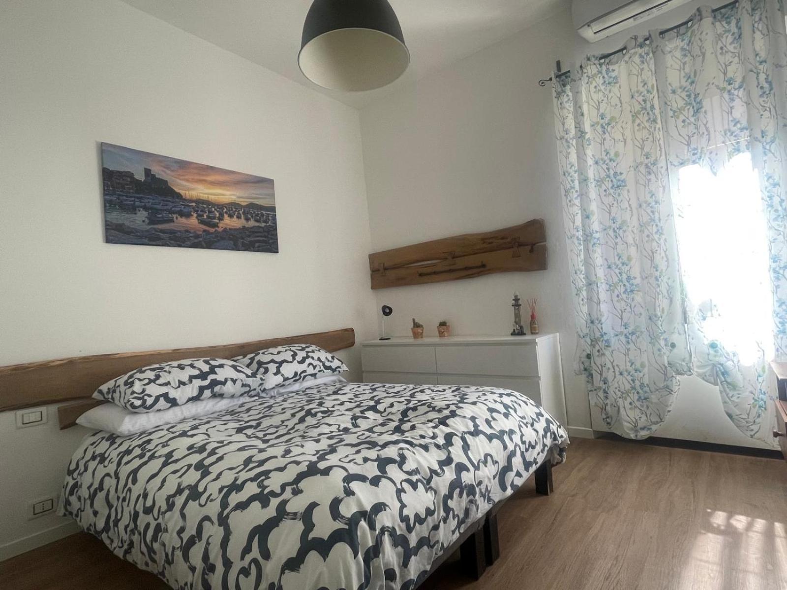 Orizzonte - 5 Terre, Via Fratelli Rosselli 11, Centro Storico-Stazione Centrale Con 2 Camere Da Letto La Spezia Exterior foto